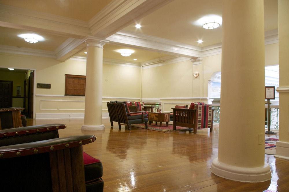 Historic Plains Hotel ไชแอนน์ ภายนอก รูปภาพ