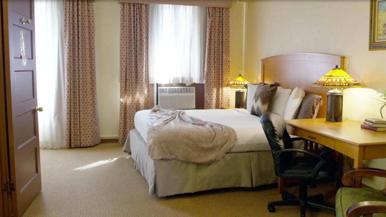 Historic Plains Hotel ไชแอนน์ ภายนอก รูปภาพ