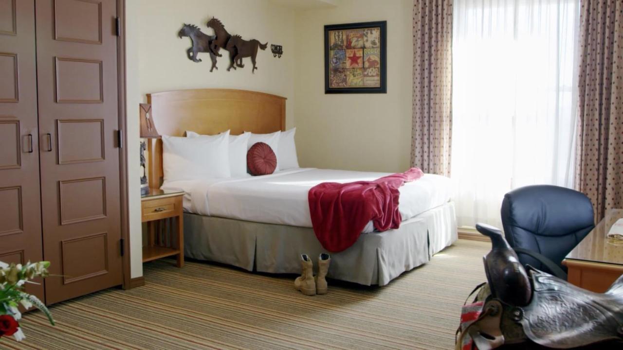 Historic Plains Hotel ไชแอนน์ ภายนอก รูปภาพ